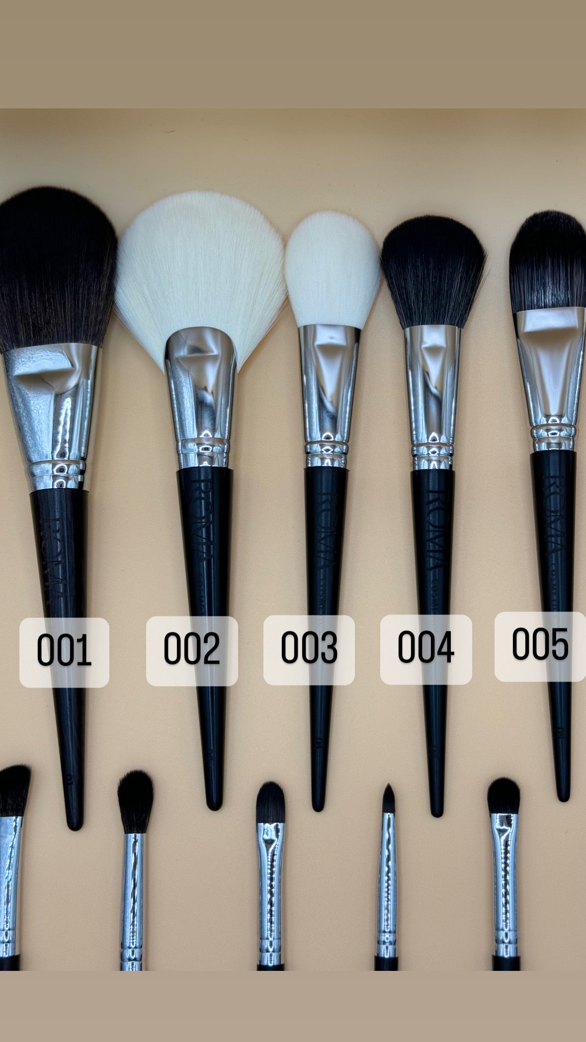 LUXURY MIX & MATCH PROFESSIONAL BRUSHES/SPONGE - 4 piece set