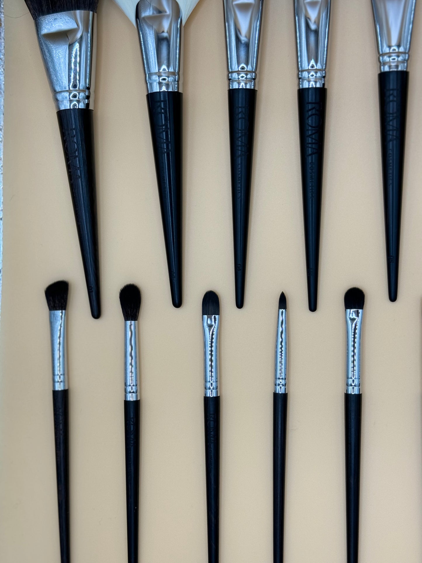 LUXURY PROFESSIONAL BRUSH SET - 20 pieces